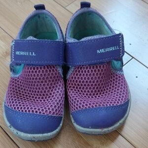 Merrell Kids Purple and Pink Mesh Water Shoes Size 8
